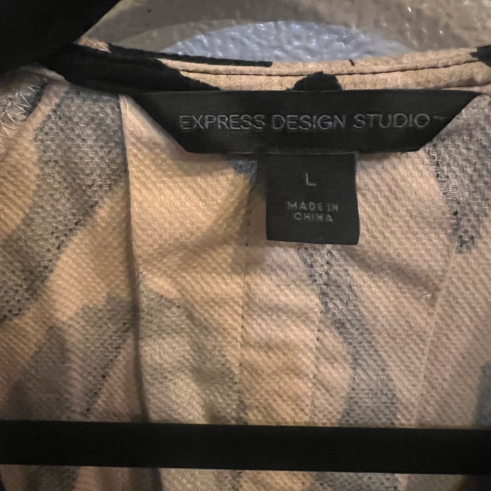 Express Black And Cream Patterned Jacket - image 2